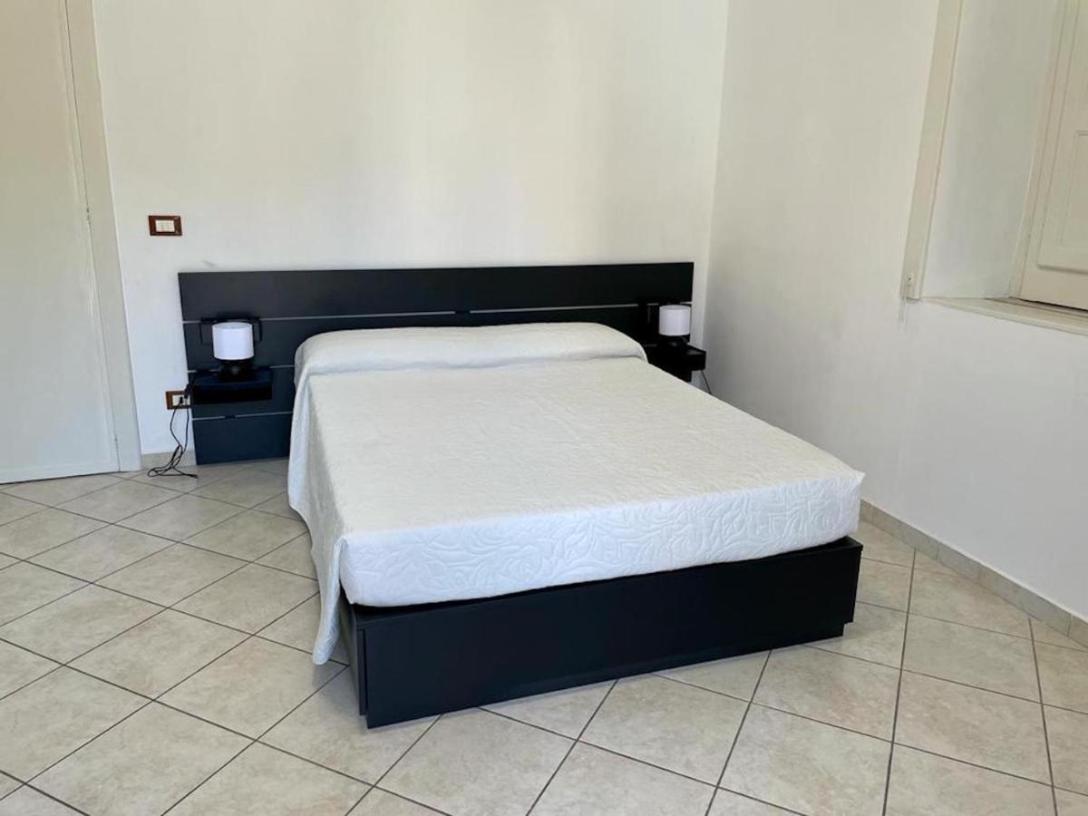 Casa Don Minzoni - Affitti Brevi Apartment Сиракуза Екстериор снимка